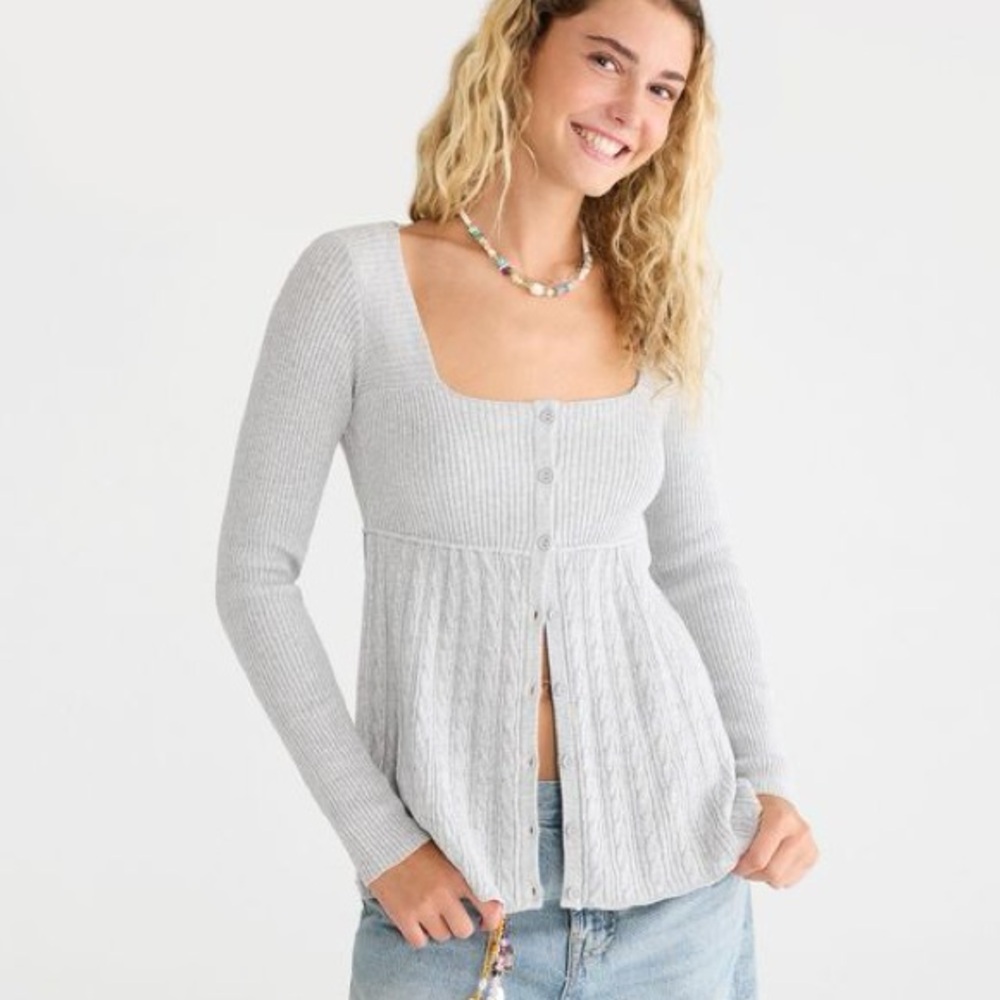 Aeropostale Women’s Babydoll Light Gray Button-Down Knit‎ Top size medium